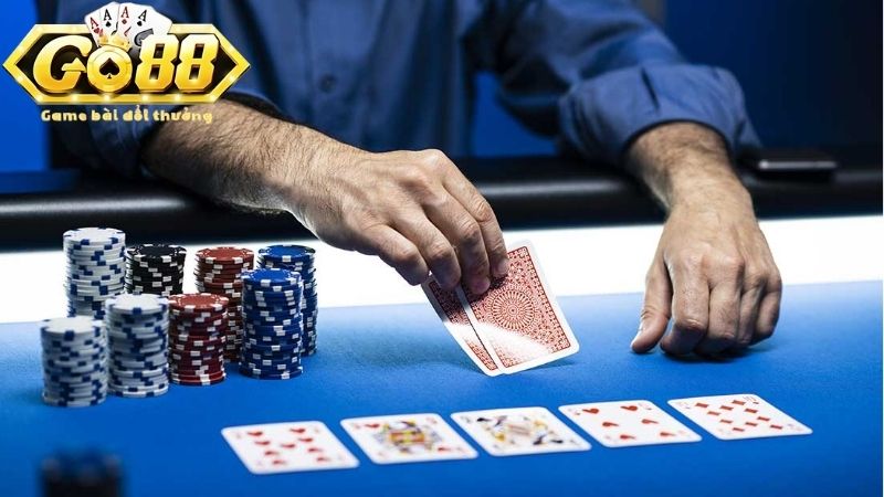 Poker là gì? Các thuật ngữ trong poker